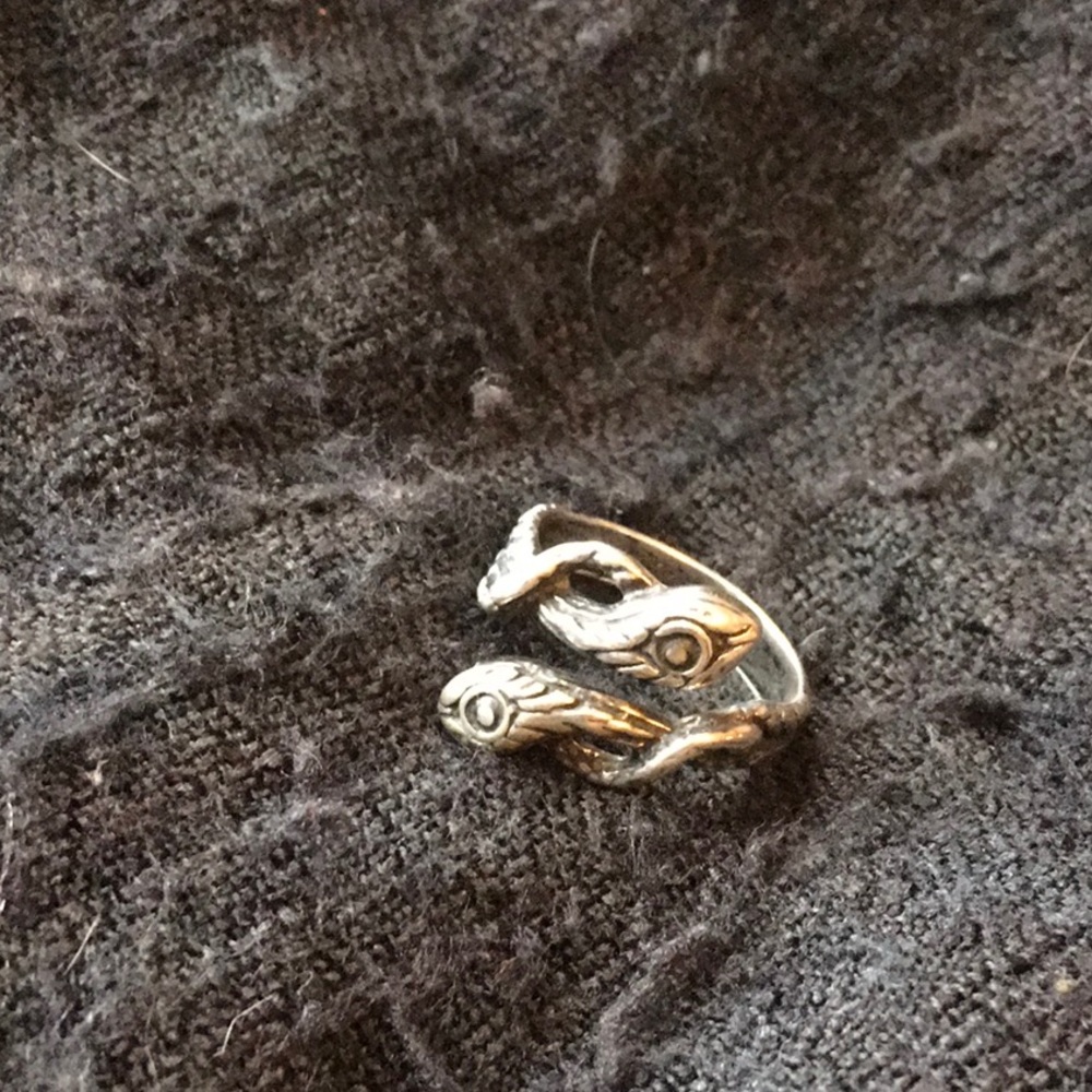 Serpent ring